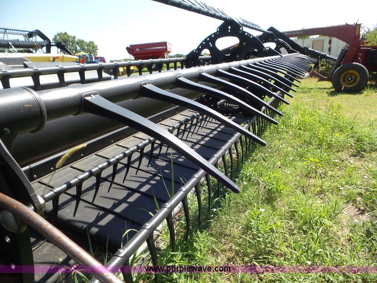 image for item L6871 2012 MacDon FD70 flex draper head