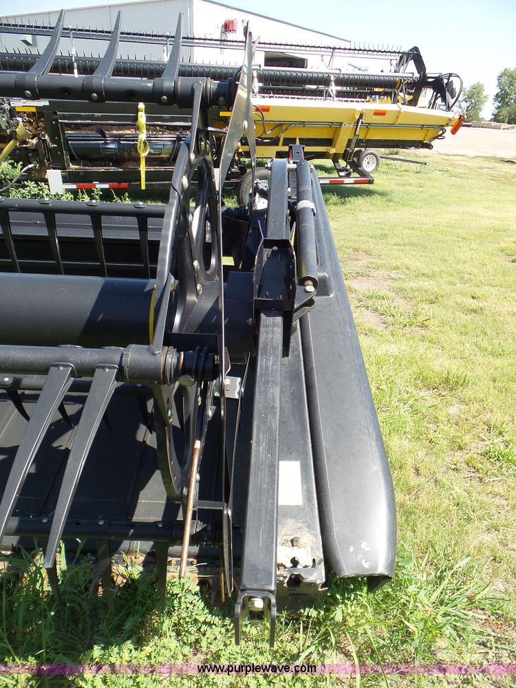 image for item L6871 2012 MacDon FD70 flex draper head