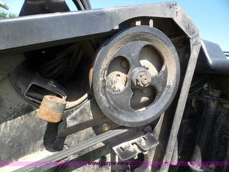 image for item L6871 2012 MacDon FD70 flex draper head