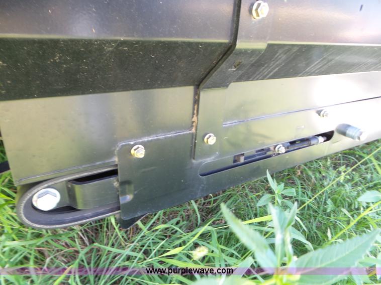 image for item L6871 2012 MacDon FD70 flex draper head