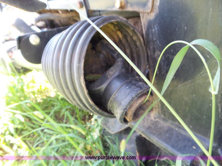 image for item L6871 2012 MacDon FD70 flex draper head