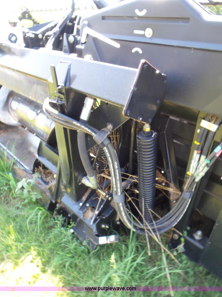 image for item L6871 2012 MacDon FD70 flex draper head