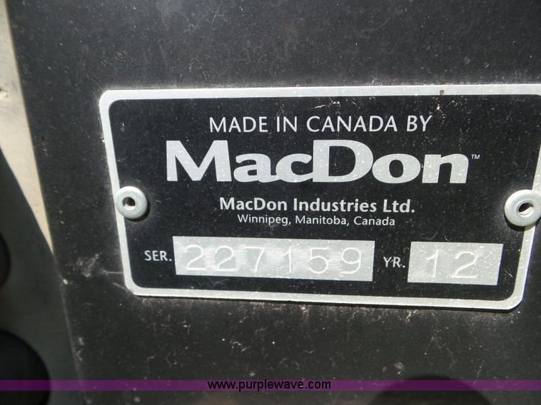image for item L6871 2012 MacDon FD70 flex draper head