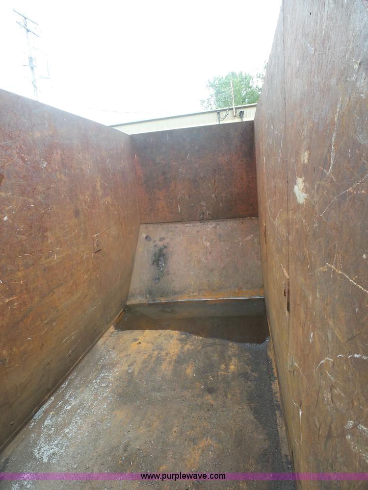 image for item BK9657 Lugger bucket