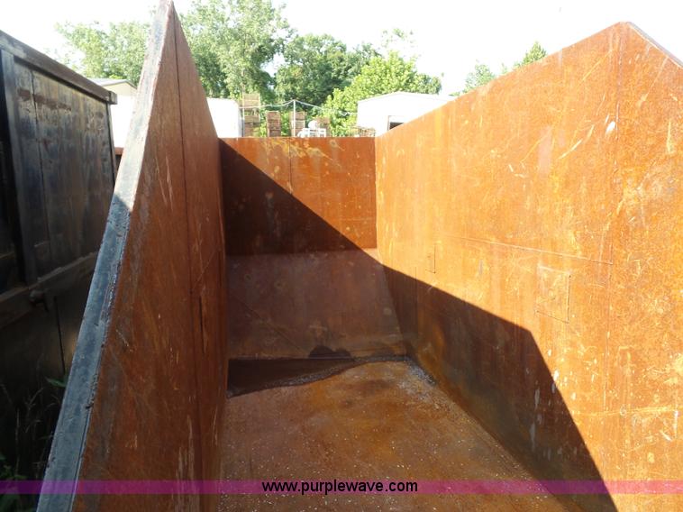 image for item BS9556 Lugger bucket