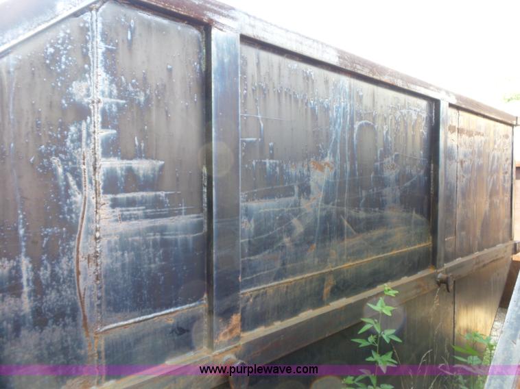 image for item BS9557 Lugger bucket