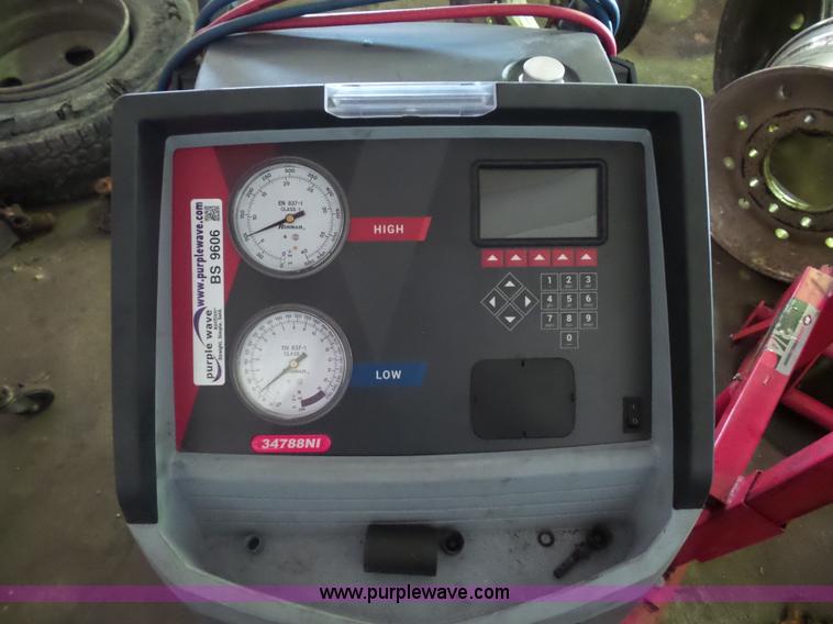 image for item BS9606 Robinair refrigerant reclaiming unit