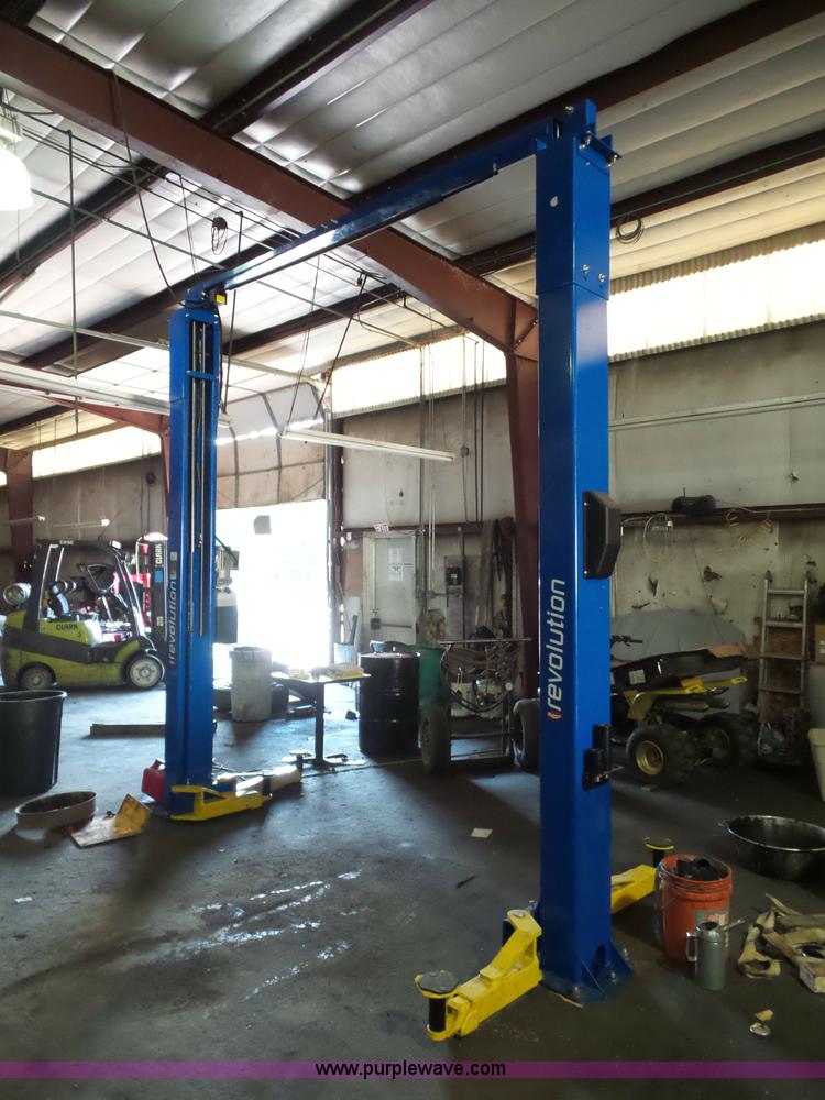 image for item BS9610 Revolution two post car lift
