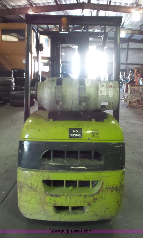 image for item BS9611 Clark C25C forklift