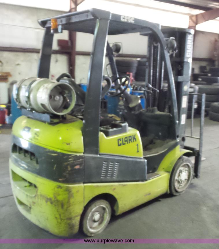 image for item BS9611 Clark C25C forklift