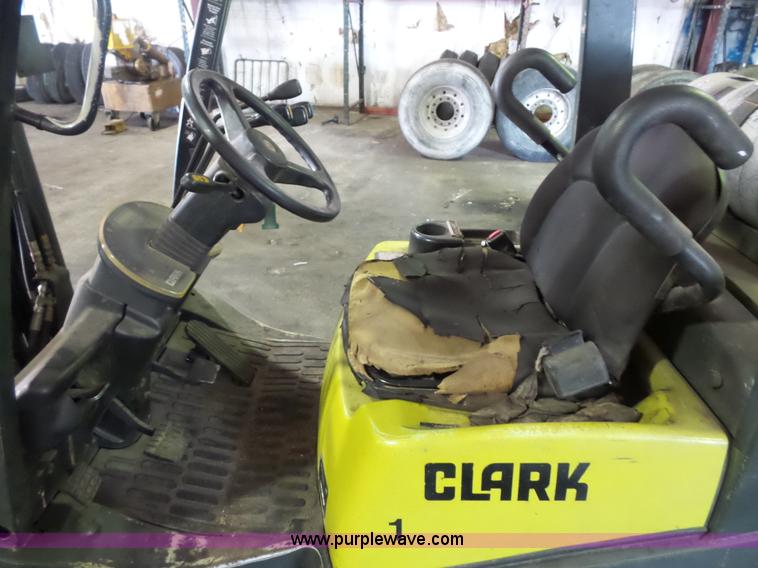 image for item BS9611 Clark C25C forklift