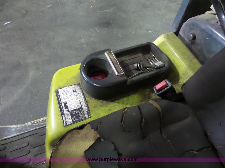 image for item BS9611 Clark C25C forklift