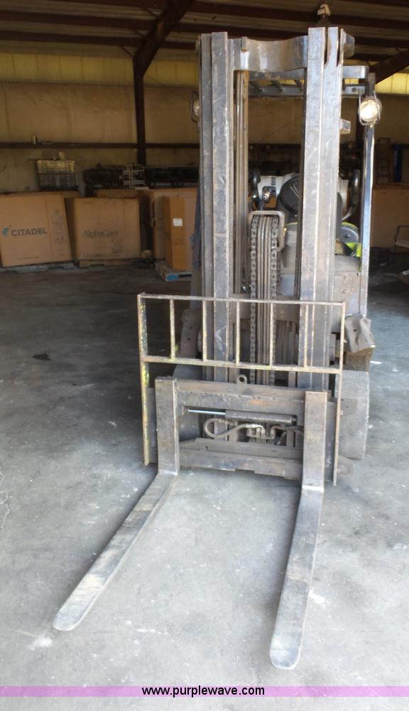 image for item BS9612 Clark C25 forklift