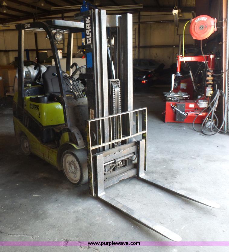 image for item BS9612 Clark C25 forklift