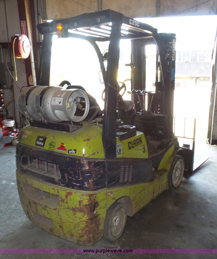 image for item BS9612 Clark C25 forklift