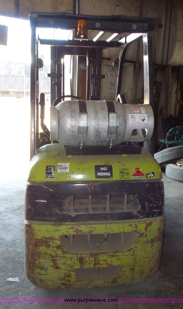 image for item BS9612 Clark C25 forklift