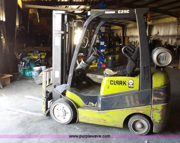 image for item BS9612 Clark C25 forklift