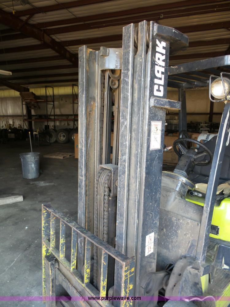 image for item BS9612 Clark C25 forklift