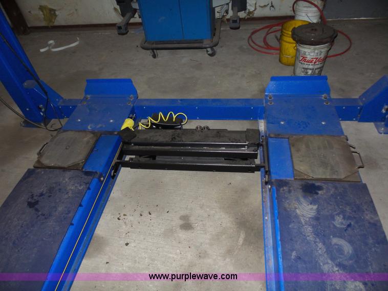 image for item BS9617 Revolution alignment machine