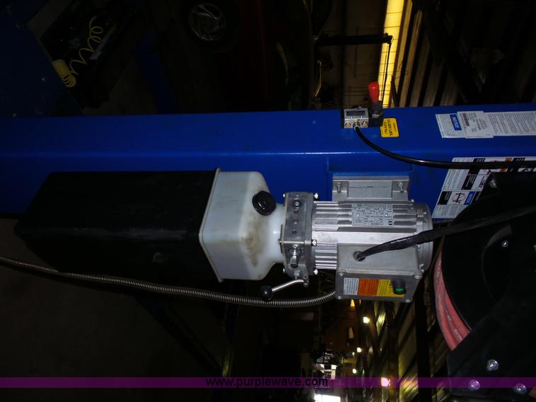 image for item BS9617 Revolution alignment machine