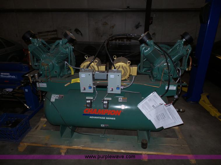 image for item BS9620 Champion HR7D-12 Advantage Series air compressor