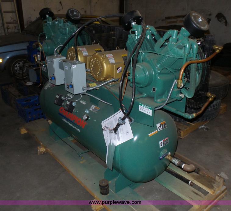 image for item BS9620 Champion HR7D-12 Advantage Series air compressor