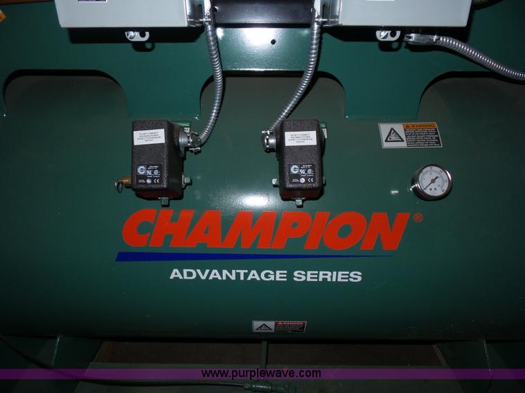 image for item BS9620 Champion HR7D-12 Advantage Series air compressor