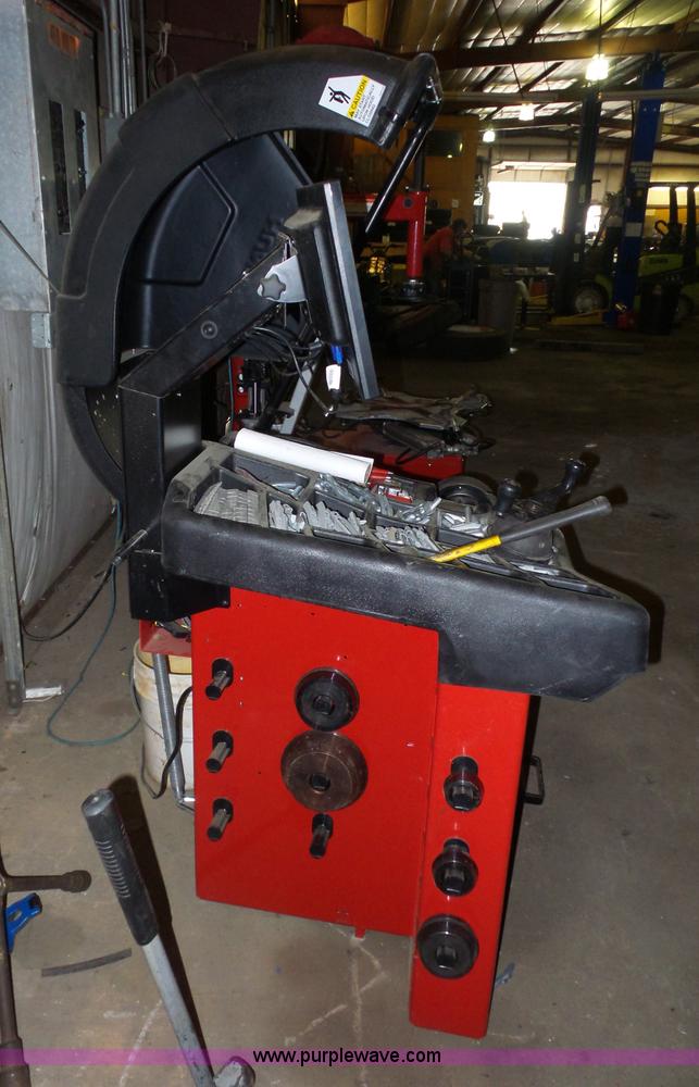 image for item BS9621 Hunter Engineering Company Smart Weight touch tire balancing machine