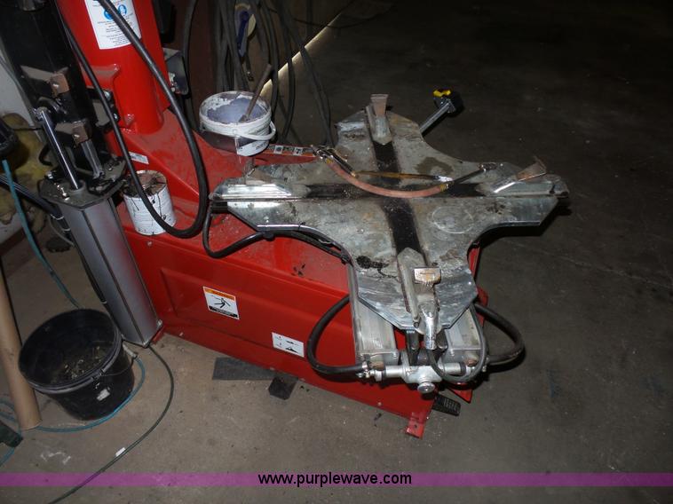 image for item BS9622 Hunter Engineering Company TCX51 tire machine