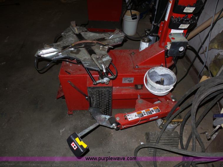 image for item BS9622 Hunter Engineering Company TCX51 tire machine