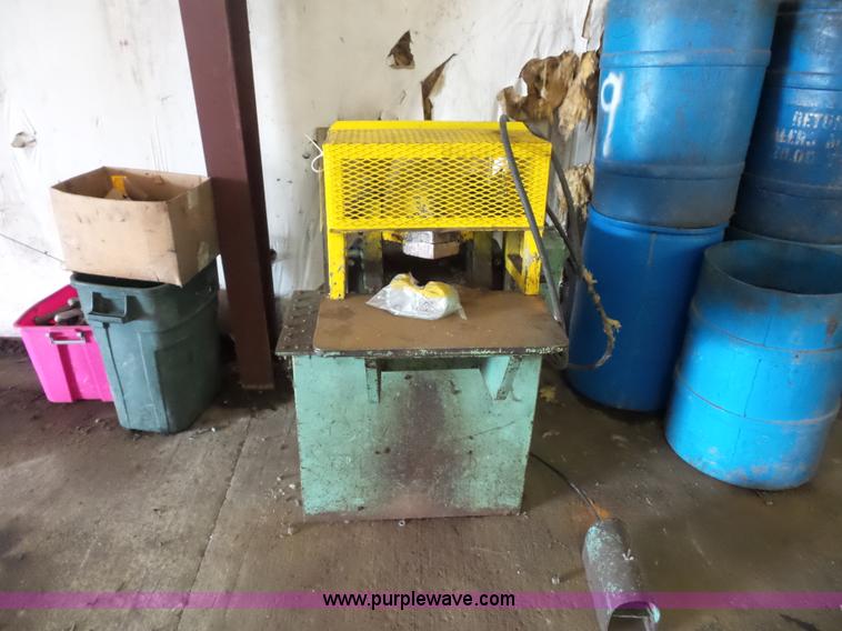 image for item BS9624 Mosley Machinery Co. MM304 nibler