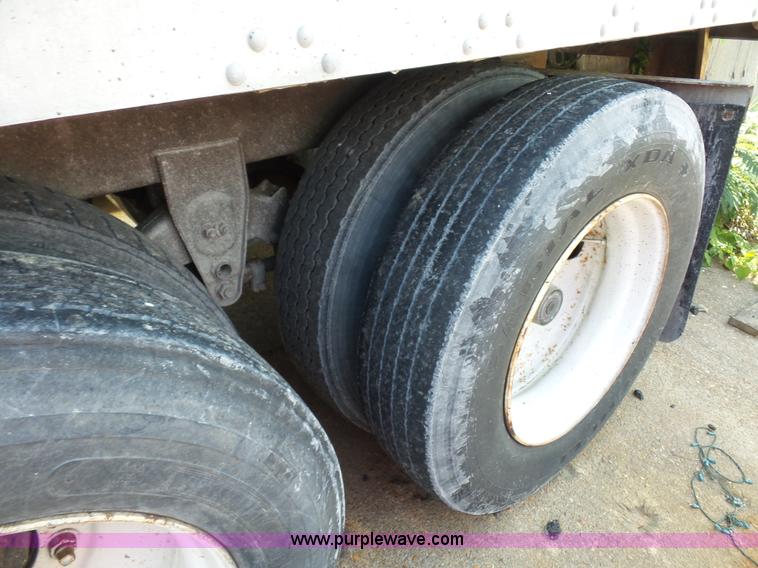 image for item BS9625 1991 Miller dry van trailer