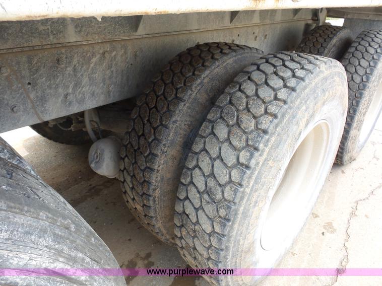 image for item BS9626 2003 Mack RD688S dump truck