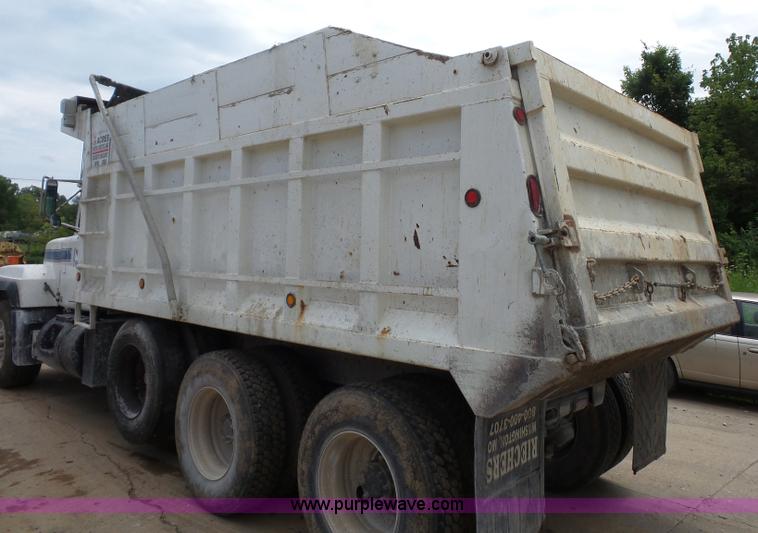 image for item BS9626 2003 Mack RD688S dump truck