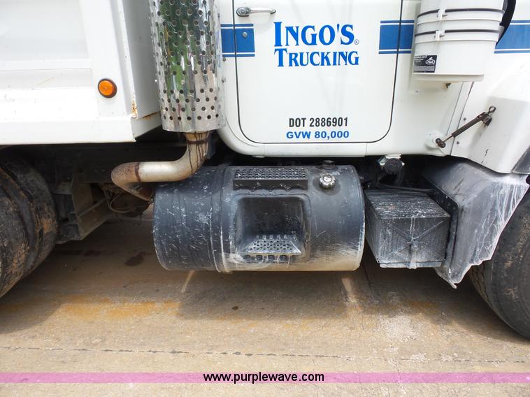 image for item BS9626 2003 Mack RD688S dump truck