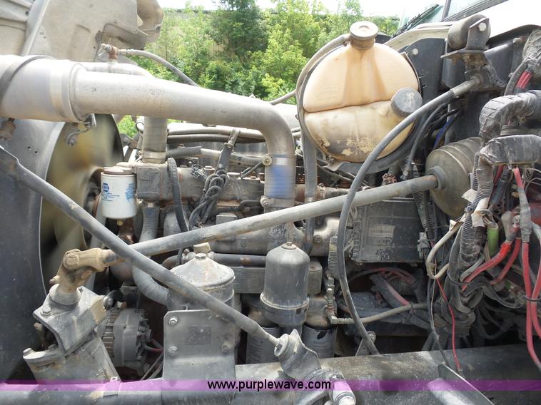 image for item BS9626 2003 Mack RD688S dump truck