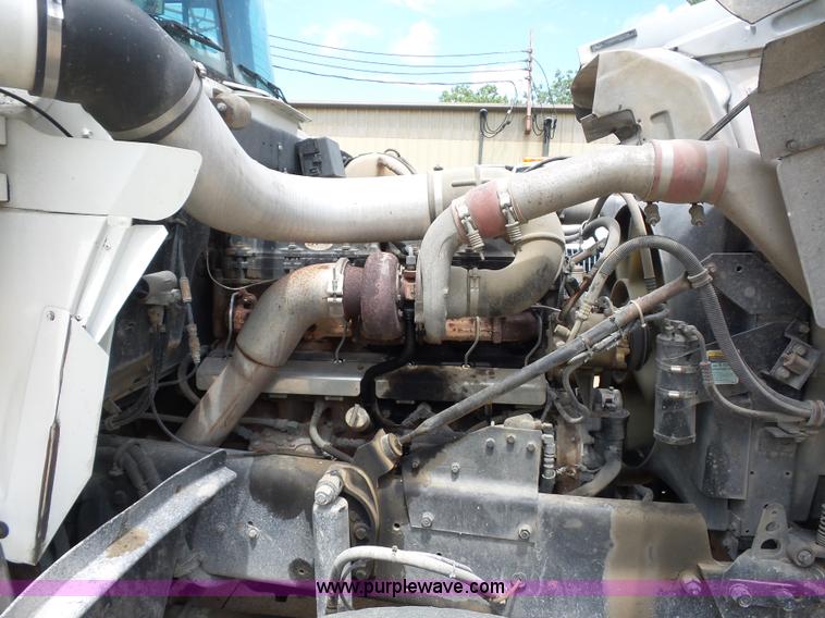 image for item BS9626 2003 Mack RD688S dump truck