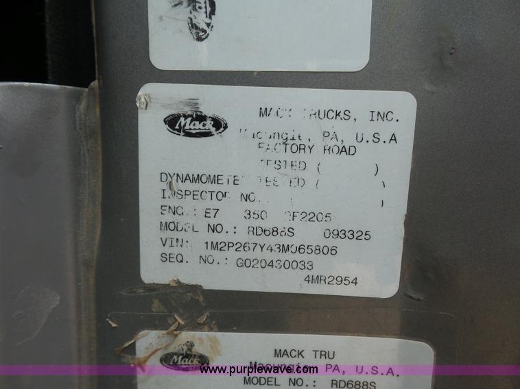 image for item BS9626 2003 Mack RD688S dump truck