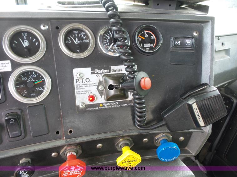 image for item BS9626 2003 Mack RD688S dump truck