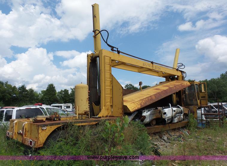 image for item BS9634 Mac Corporation car crusher