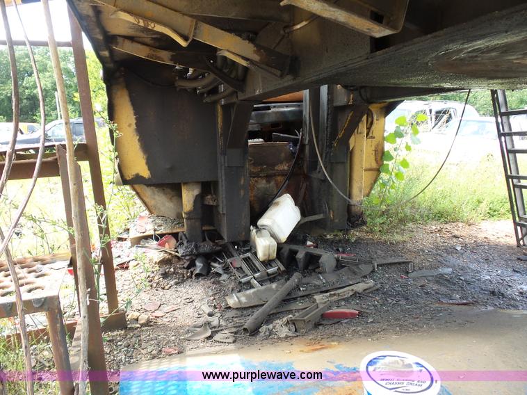 image for item BS9634 Mac Corporation car crusher