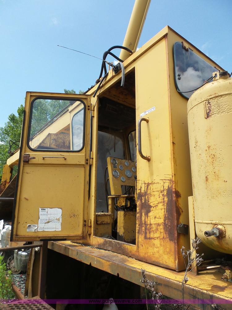 image for item BS9634 Mac Corporation car crusher