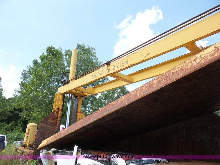 image for item BS9634 Mac Corporation car crusher