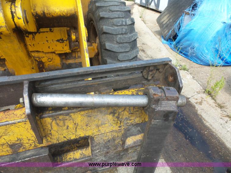 image for item BS9635 1993 John Deere 444E wheel loader