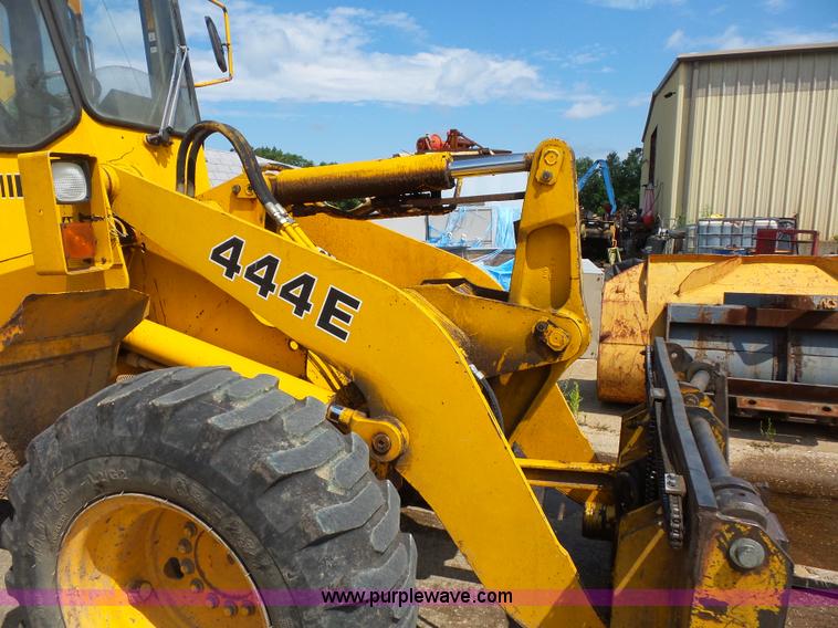 image for item BS9635 1993 John Deere 444E wheel loader