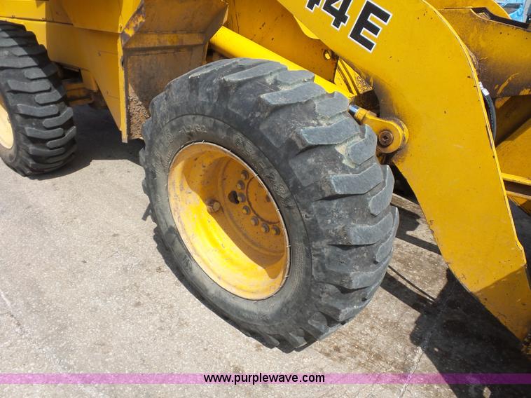 image for item BS9635 1993 John Deere 444E wheel loader