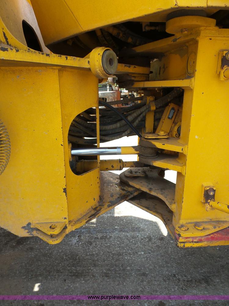 image for item BS9635 1993 John Deere 444E wheel loader