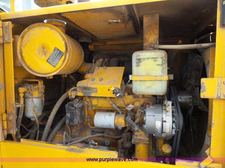 image for item BS9635 1993 John Deere 444E wheel loader