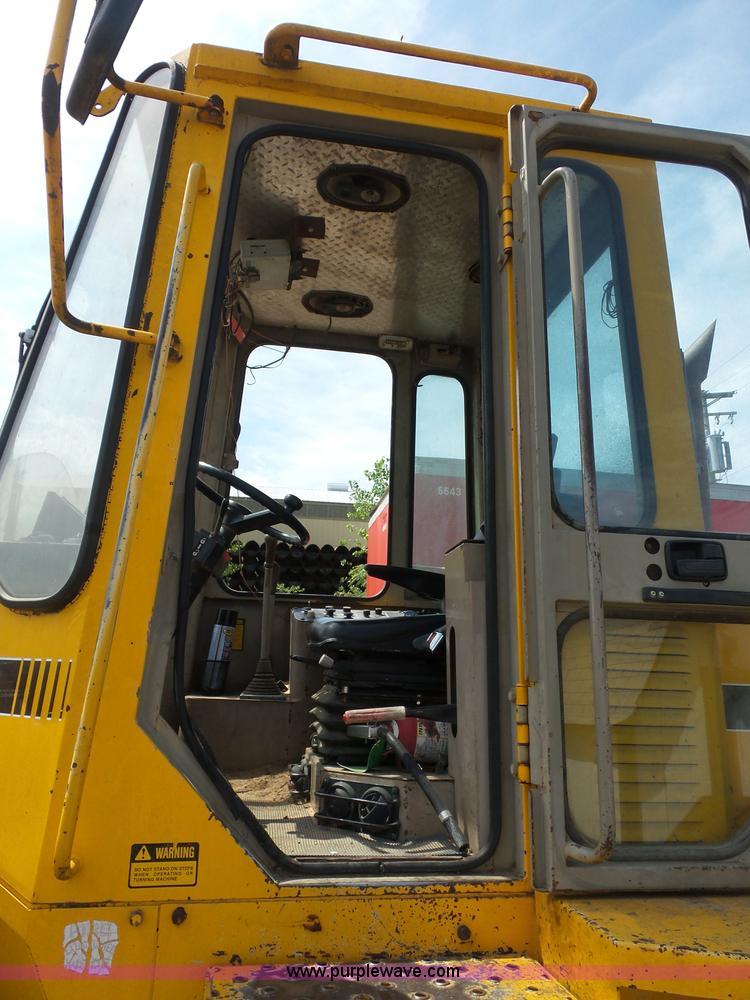 image for item BS9635 1993 John Deere 444E wheel loader