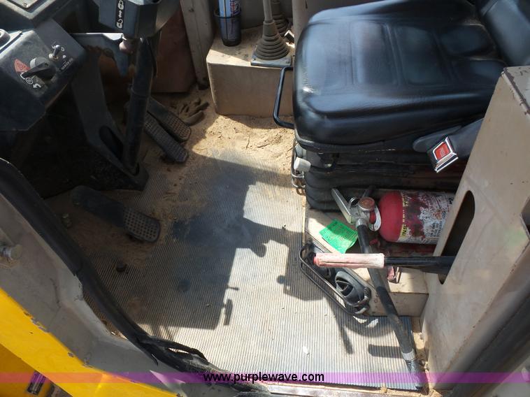 image for item BS9635 1993 John Deere 444E wheel loader